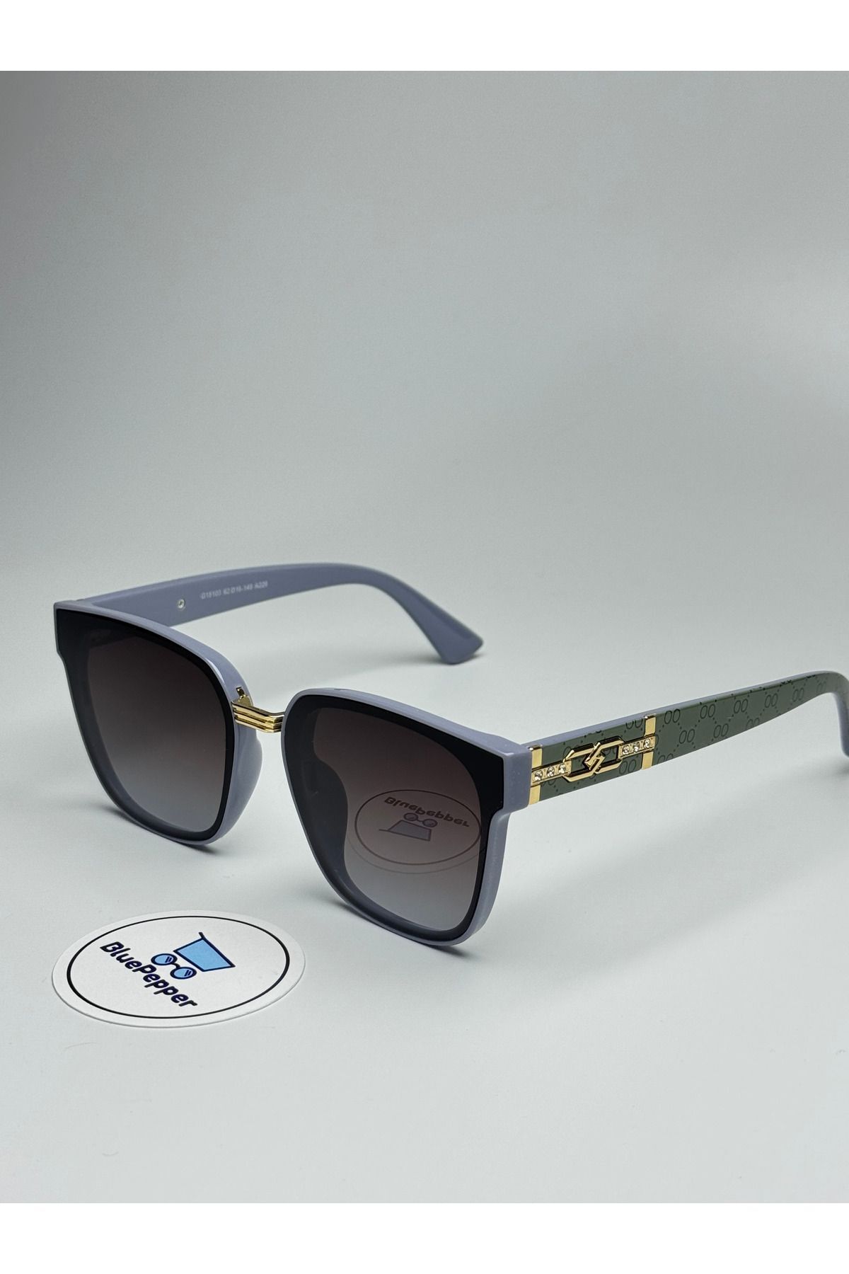 DEOR V2 MOR GÜNEŞ GÖZLÜĞÜ Büyük Çerçeve Siyah Cam Renkli 63 ekartman