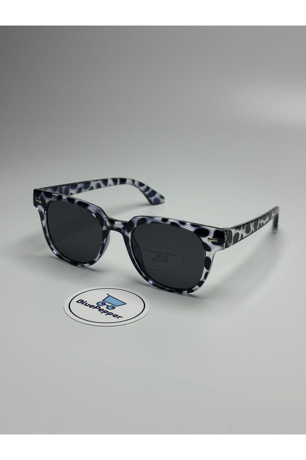 Vega Model Zebra Desen Güneş Gözlüğü Wayfarer Siyah Cam Renkli