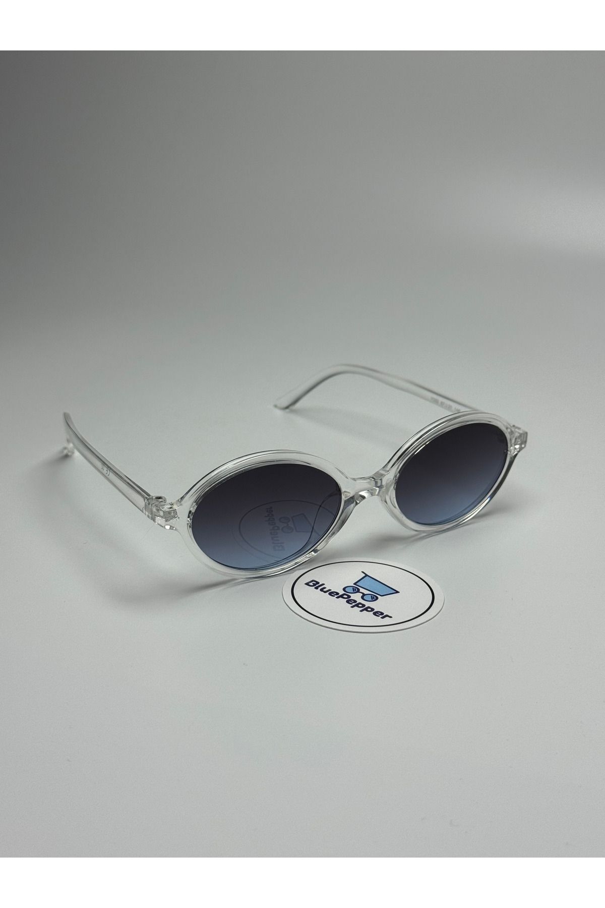 MIUX ŞEFFAF GÜNEŞ GÖZLÜĞÜ Oval Siyah Cam Renkli