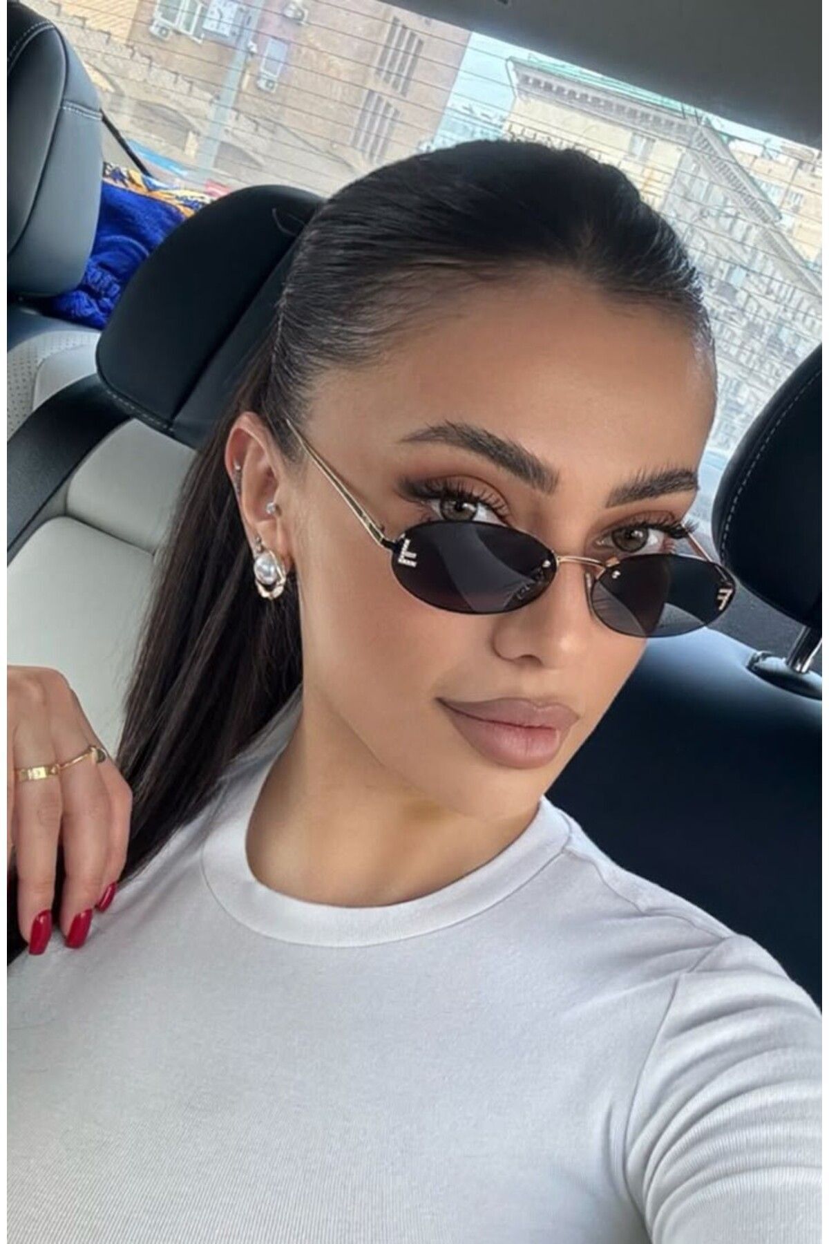 FENDYY SİYAH GÜNEŞ GÖZLÜĞÜ Oval Çerçeve Siyah Cam Renkli 52 ekartman